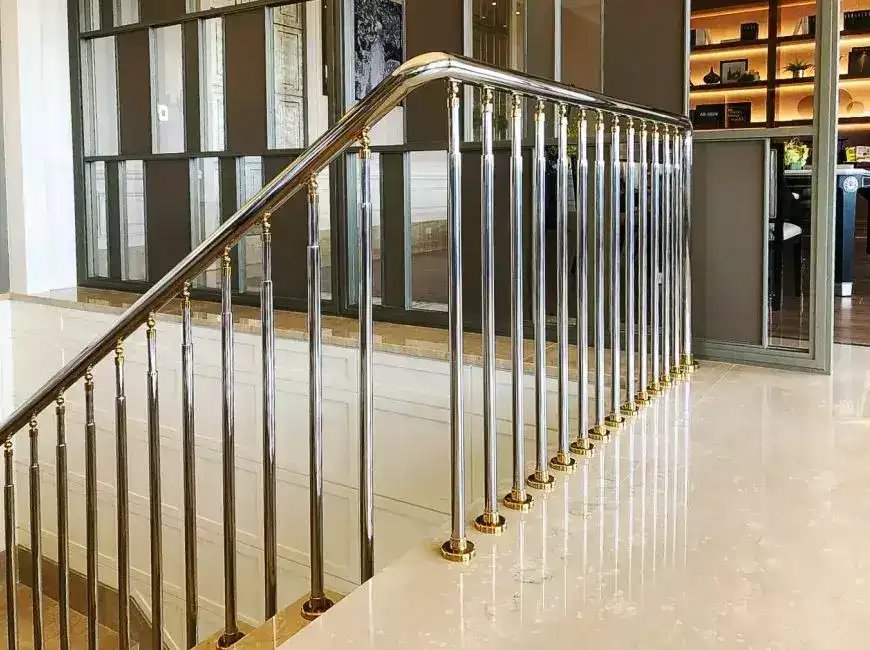 Railings 011