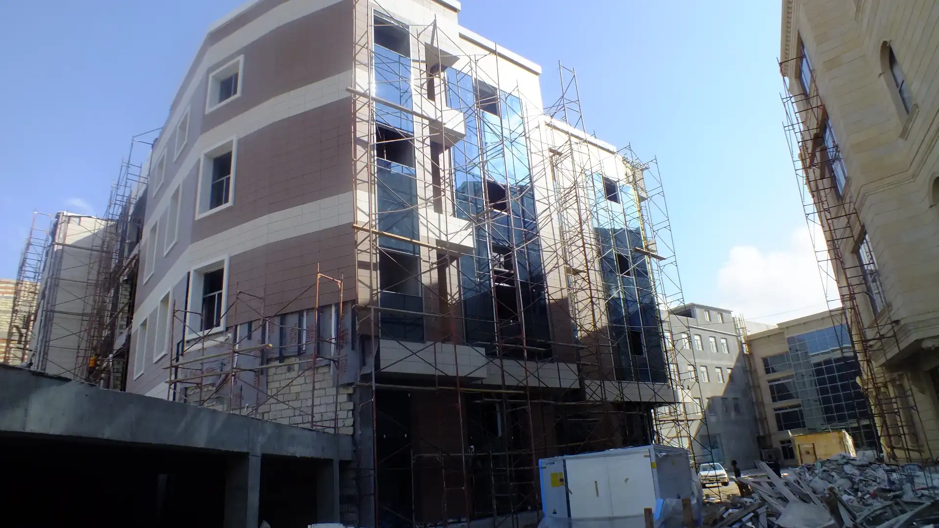Nerimanov Business Center 001