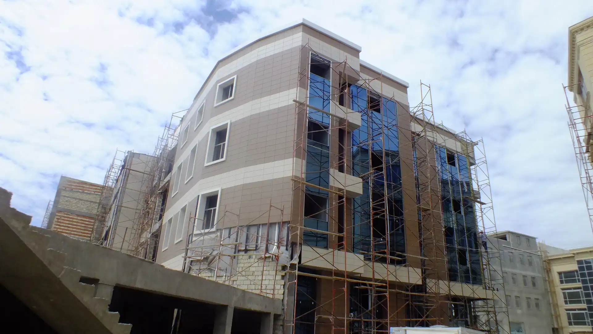 Nerimanov Business Center 008
