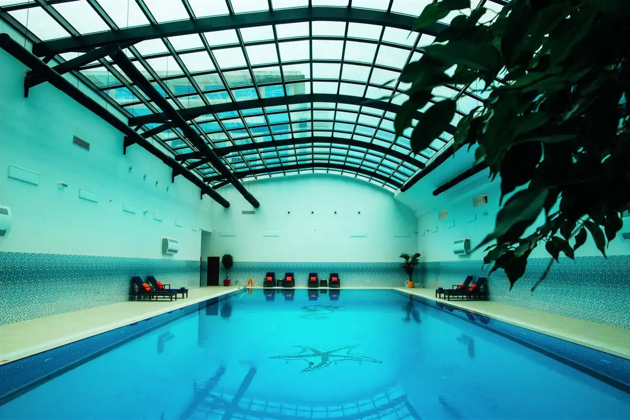 Rich Hotel 052
